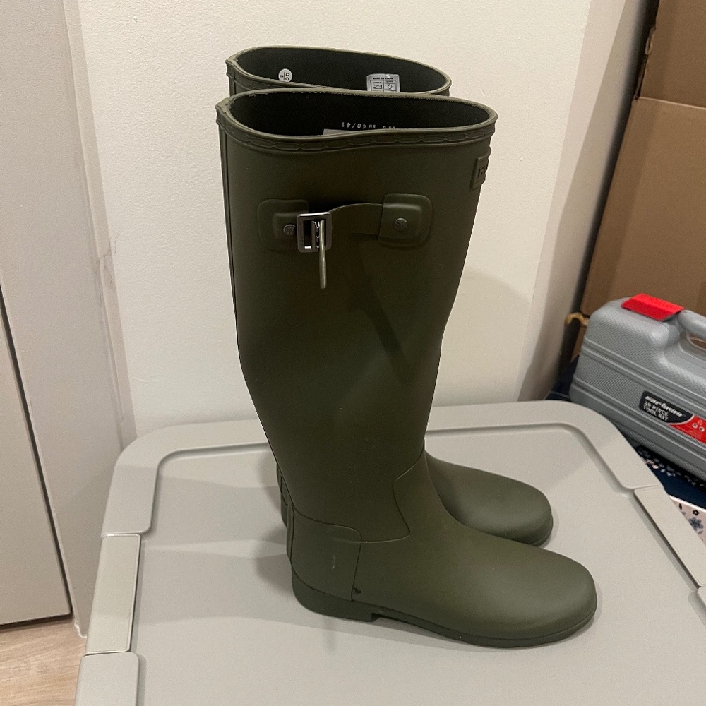 COPY - Hunter Long Rain Boots - Olive Green - Size 40-41
